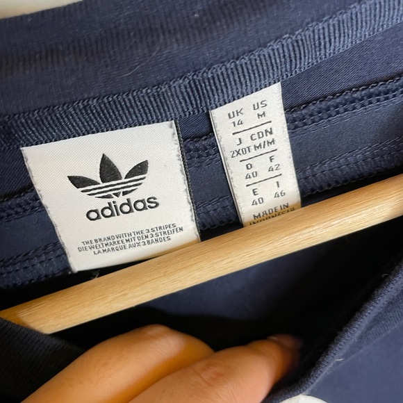 Adidas Top with Mesh Details - Picture 2 of 3